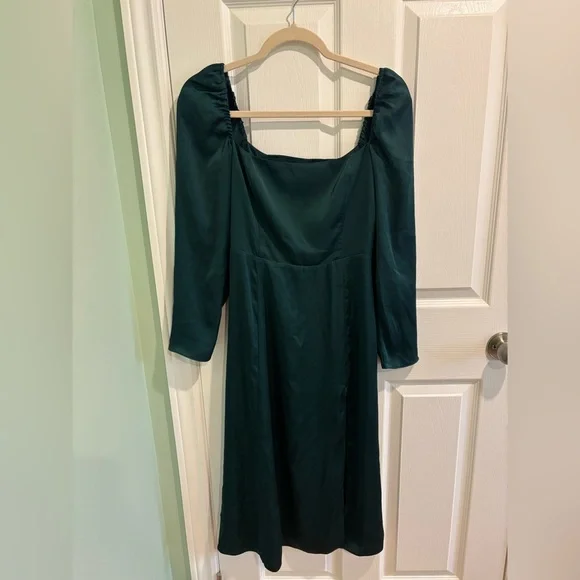 Aritzia Wilfred Bridgerton Dress Emerald Green Square-Neck Long Sleeve Size 4 - Picture 2 of 6
